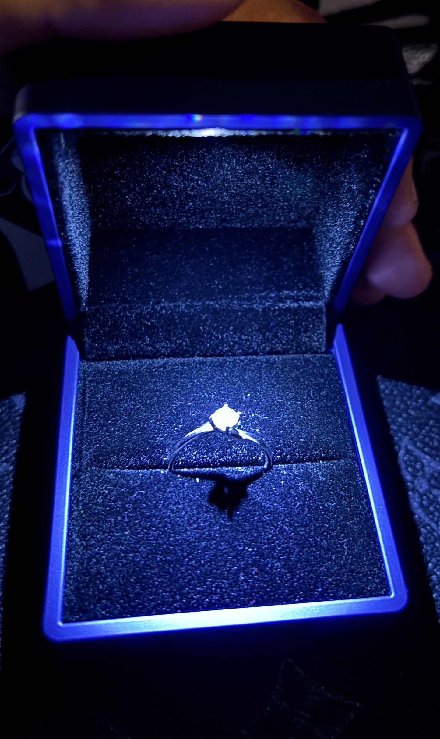 SOLITARIO ORO18KT MOD.VALENTINO