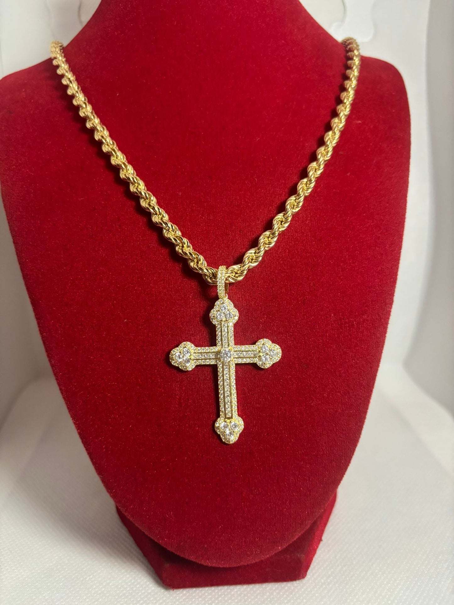 Corda 70 cm con croce Zirconata💎